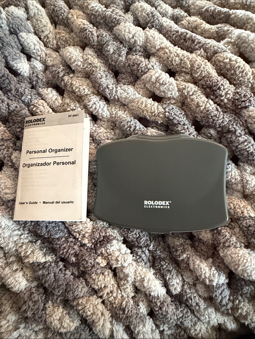 Rolodex Electronics RF-8001 Personal Organizer in Gray passwords addresses notes